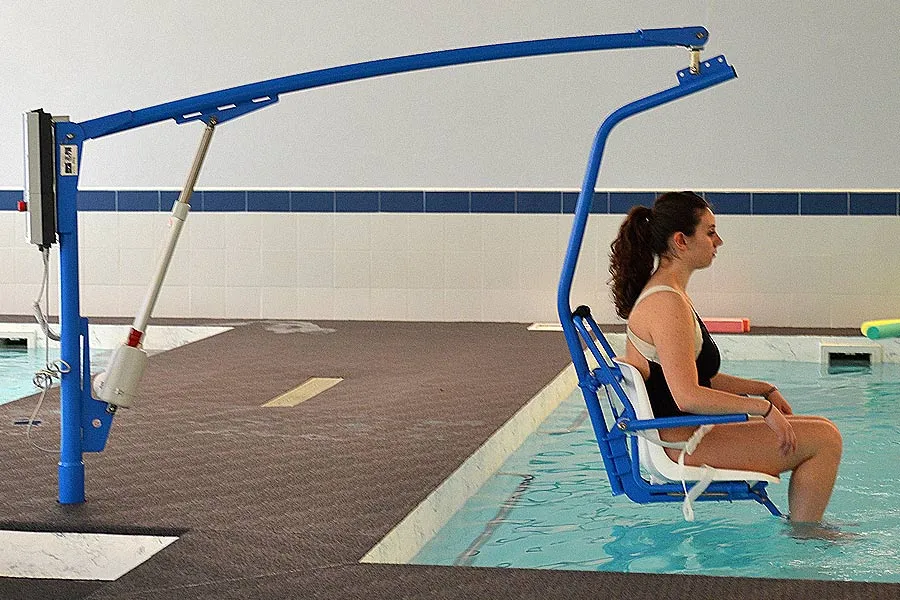 Fixed pool lift F145B