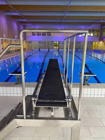 diving board for swimming pool